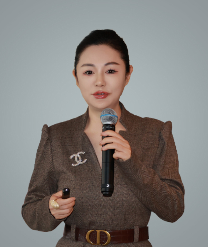 天府新区旭友会联席股东胡冰