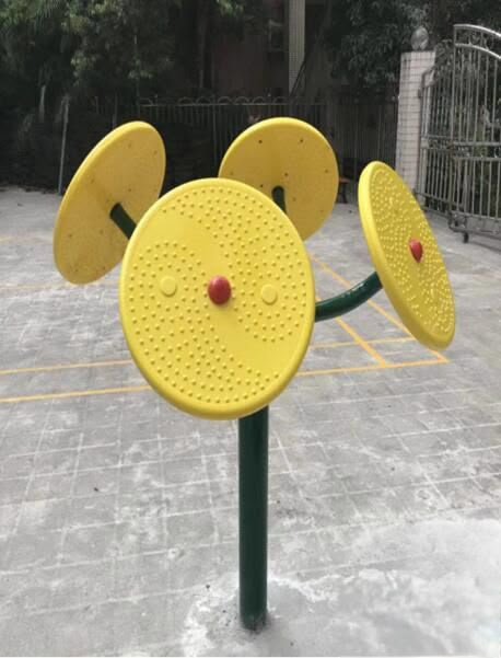 公园健身器材之引体向上拉伸架