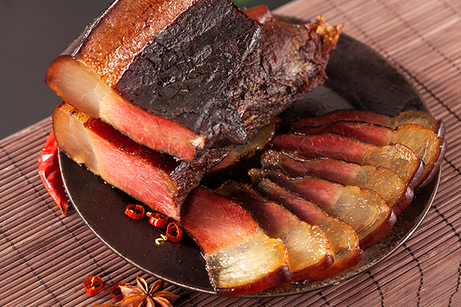 湖南腊肉和四川腊肉,它们之间有什么区别?哪个地方的腊肉更好吃